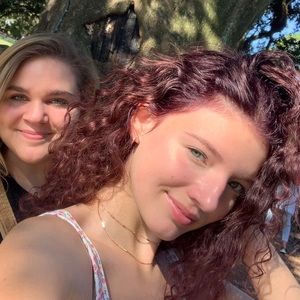 Meet your Posher, Lindsey grace